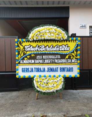 Papan Bunga Duka di Petojo Selatan