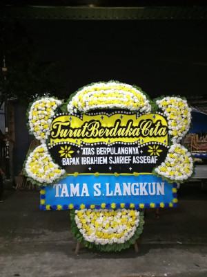 Papan Bunga Duka di Petojo Selatan